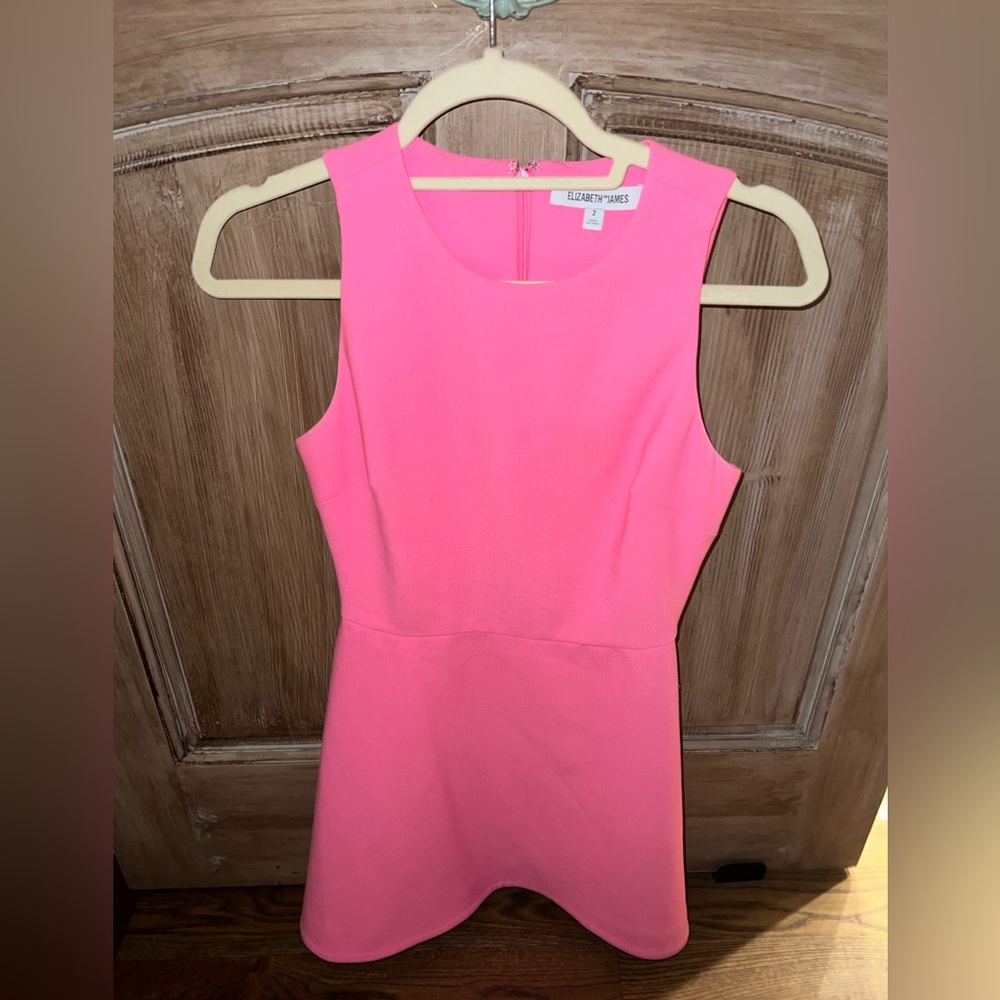 Elizabeth James dress